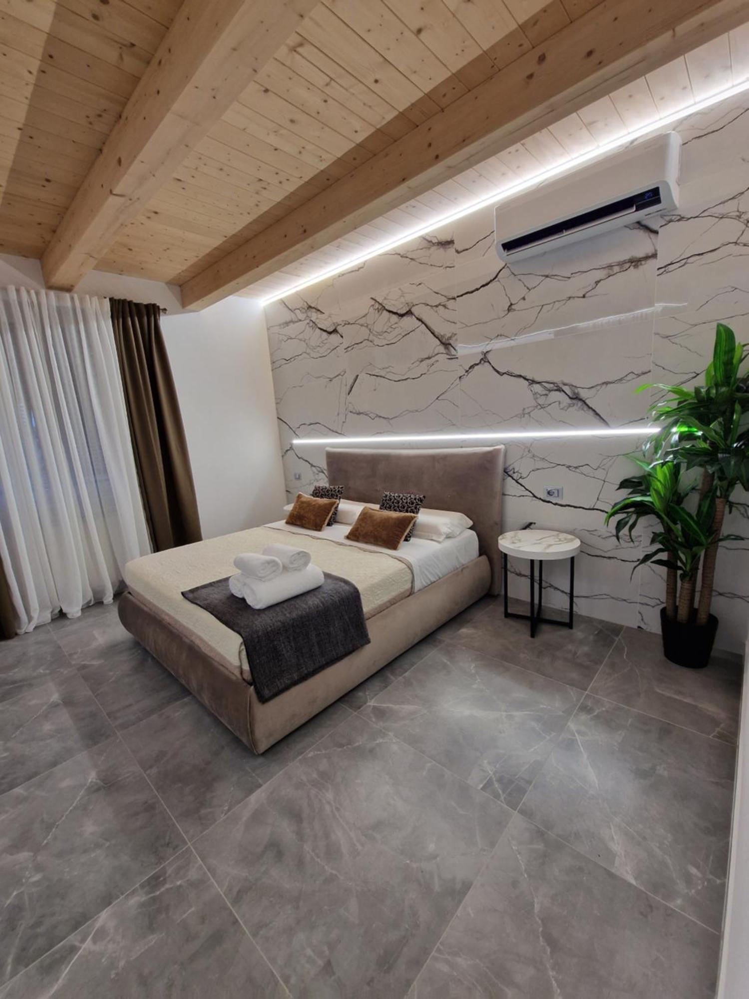 Marla Rooms Ла-Спеція Екстер'єр фото